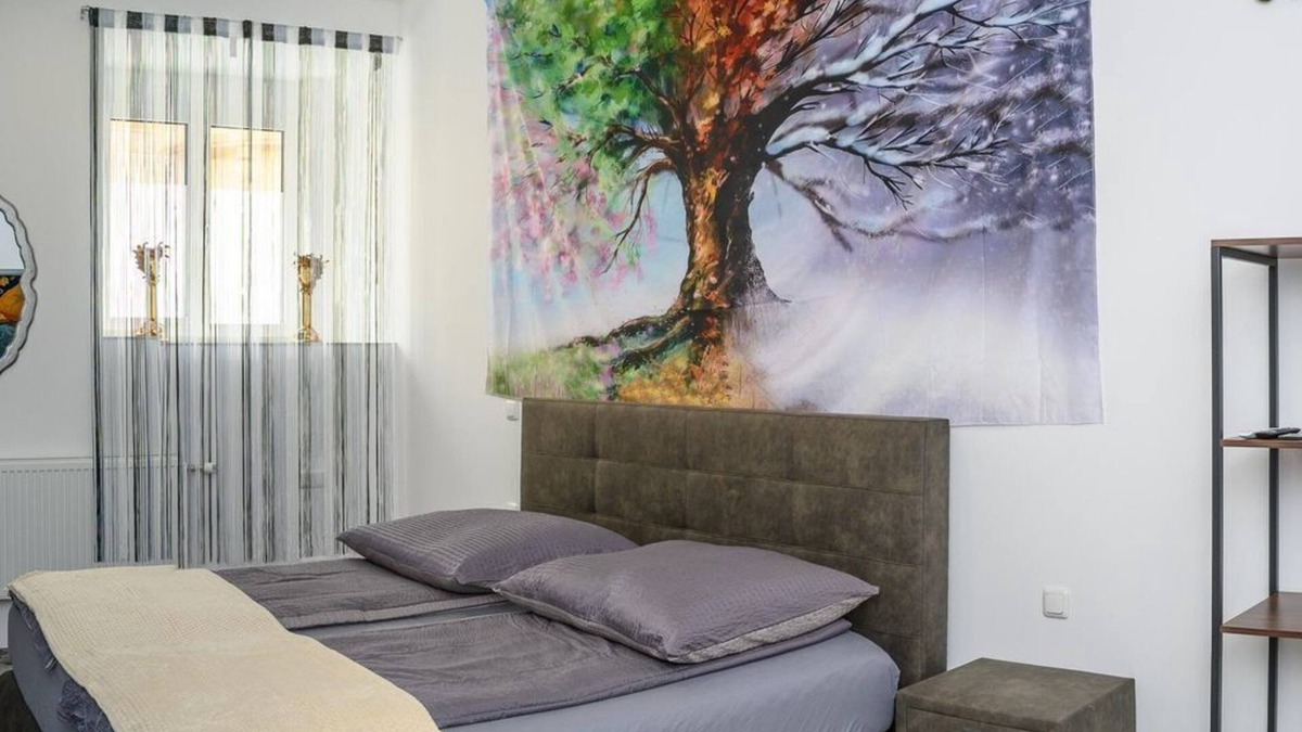 Enns Bed & Breakfast | TOP 1 Doppelzimmer - Plaza Cafe & Bar