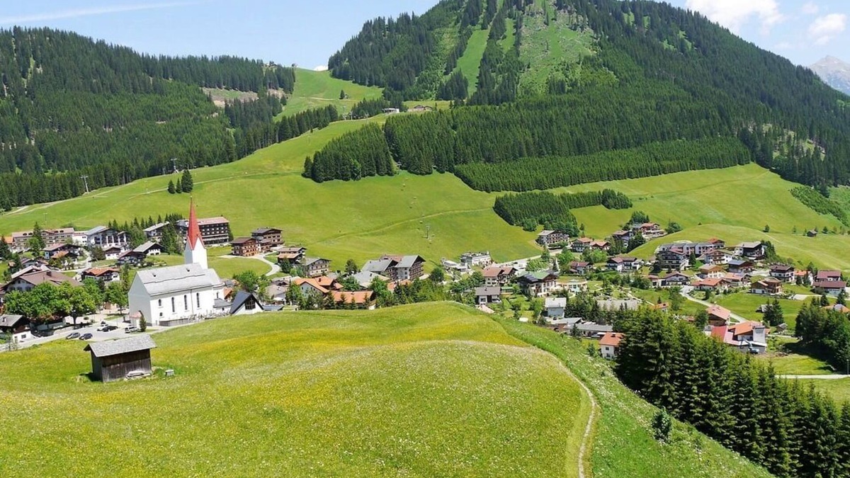 Berwang Apartment | TOP 2 - Großzügiges Apartment in der Tiroler Zugspitzarena, an der Skipiste