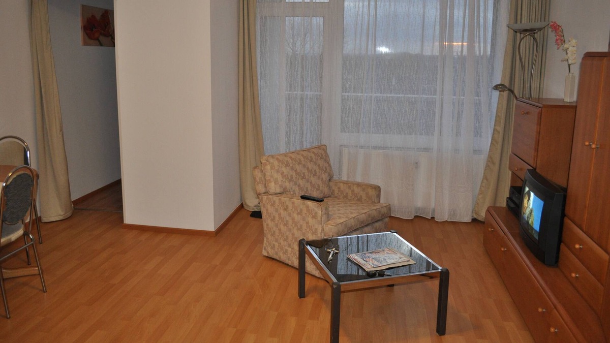 Urbach Apartment | Top airport apartment, free parking. WIRELESS INTERNET ACCESS