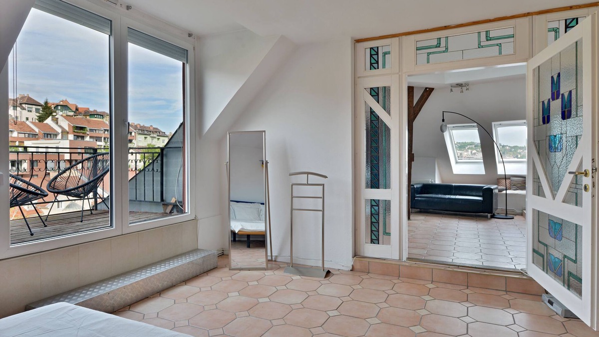 Vizivaros Apartment | Top floor apartment in Buda, Scenic views and cosy apartment