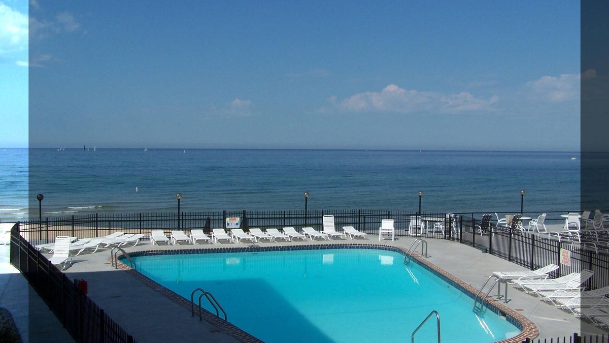 South Haven Condo | Top Floor Corner Unit on Lake Michigan in South Haven