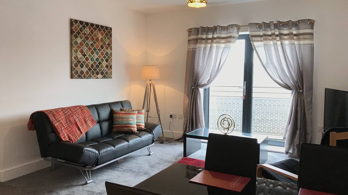 Derby Apartment | Top Floor Deluxe - With City Views