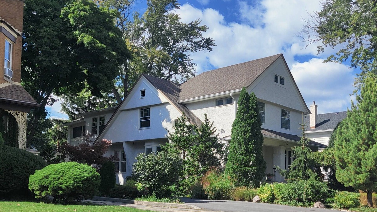 Oak Park Apartment | Top floor of Historic Oak Park Villa/Grge: 2Cars