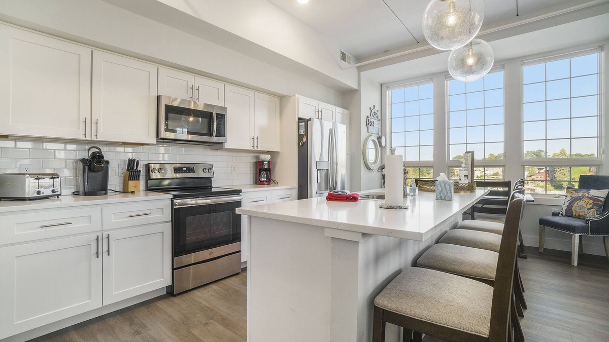 Manistee Condo | Top Floor Penthouse at Edgewater