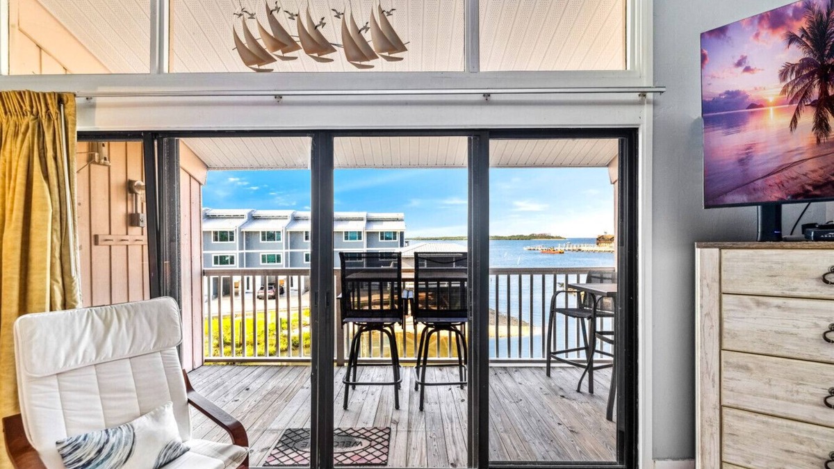 Cedar Key Condo | Top Floor 🪸 Private Balcony 🪸 View of the Gulf