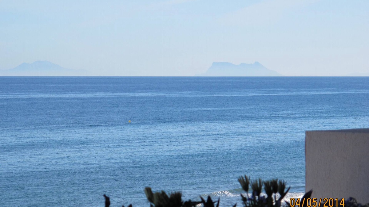 Estepona Apartment | TOP LOCATION 3 BR apartment by the sea with 180 degree ocean view Indoor & Outdoor Pools