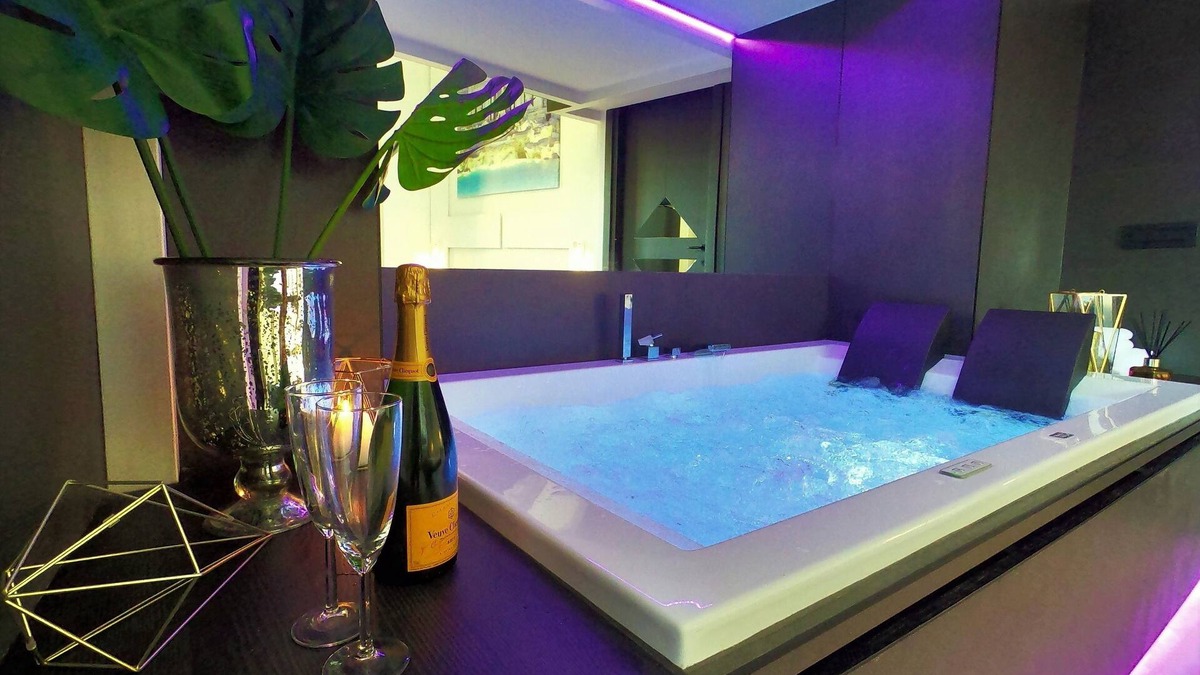 Rione IV Campo Marzio Apartment | TOP Luxury Suite Apartment - Piazza di Spagna 60A I had given this name