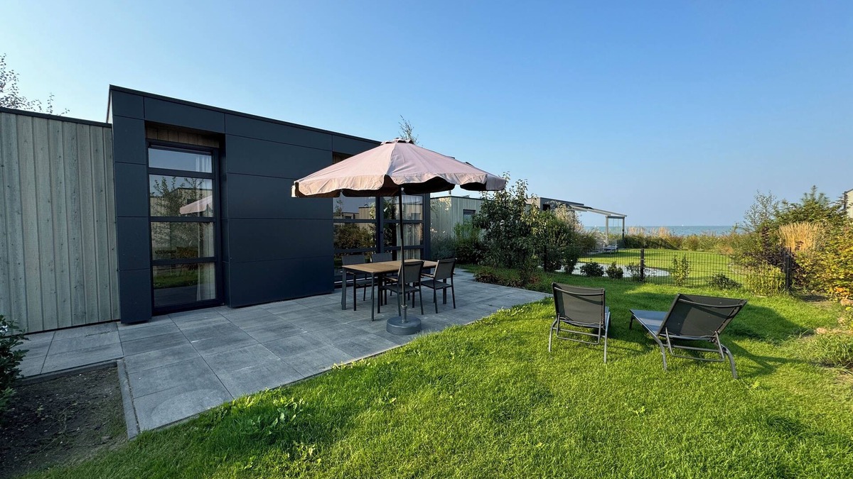 Enkhuizen House | Top-modernes Chalet Wellenreiter mit Großem Garten am Ijsselmeer
