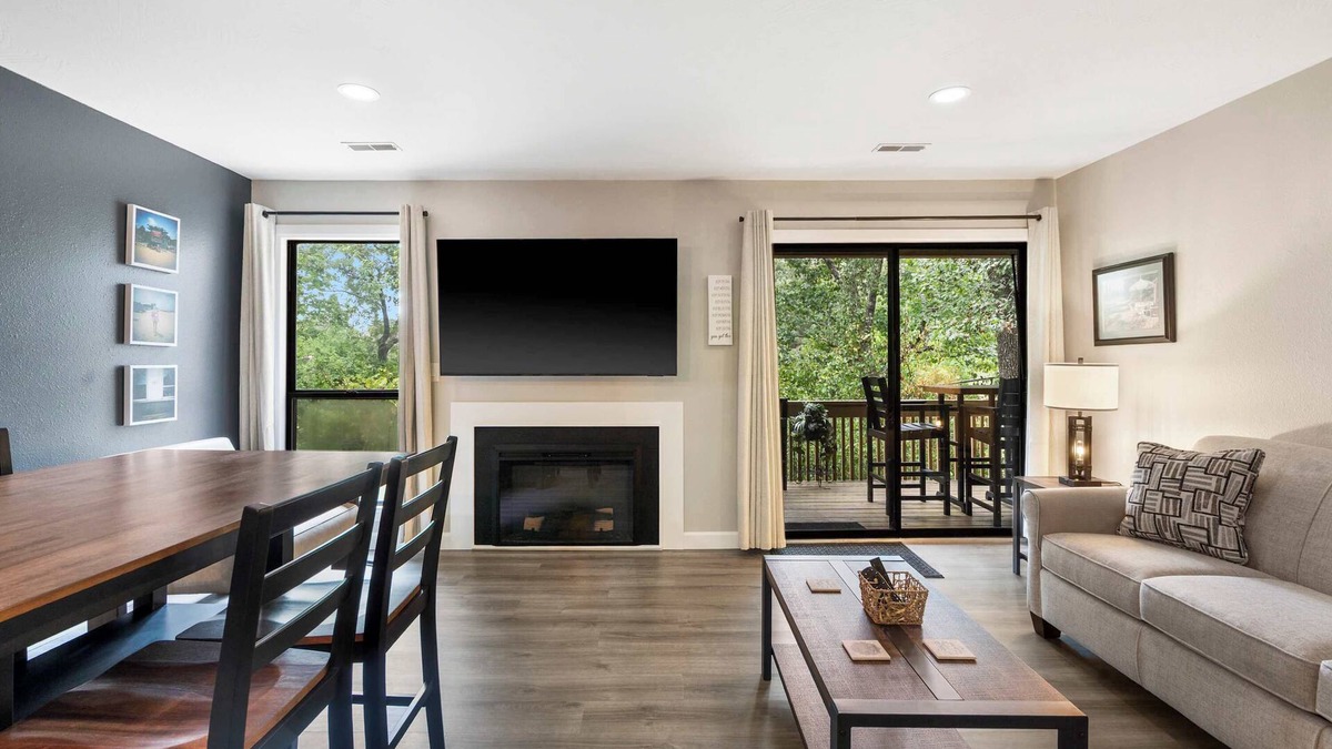 Table Rock Condo | Top Notch – Condo for 6