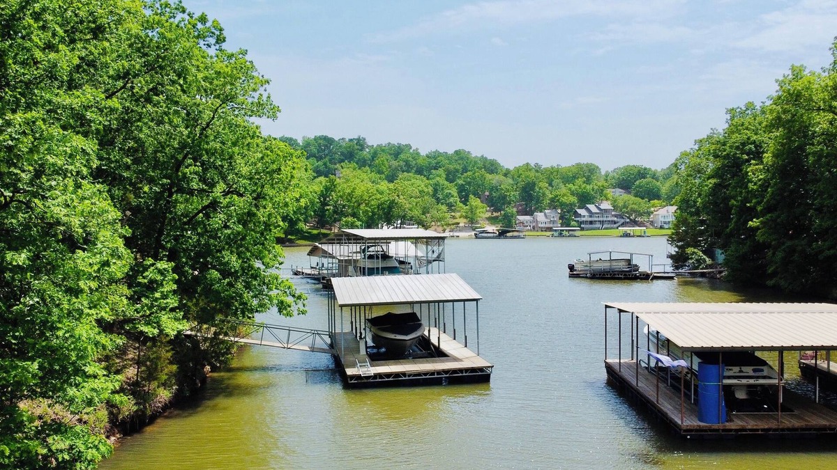 Linn Creek House | Top Notch Lake Retreat – Private, Peaceful, and Spacious Getaway