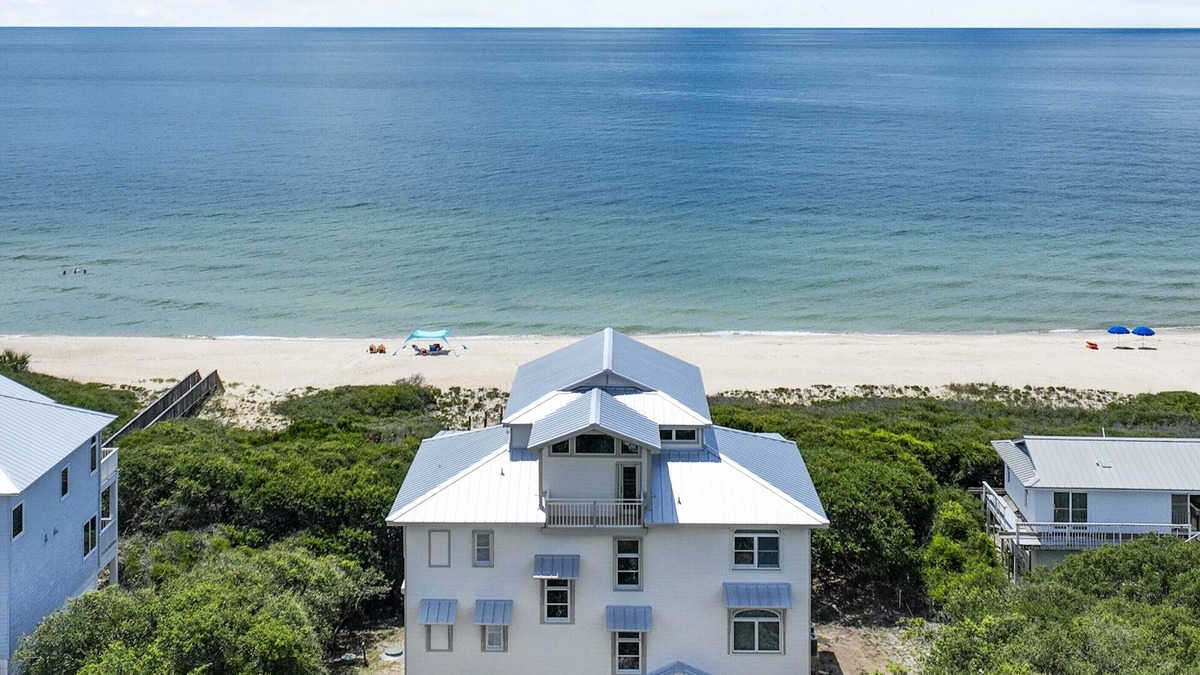 Plantation House | Top of the Stretch: Large Beachfront Home- Pool Table, Pet Friendly, Sleeps 22