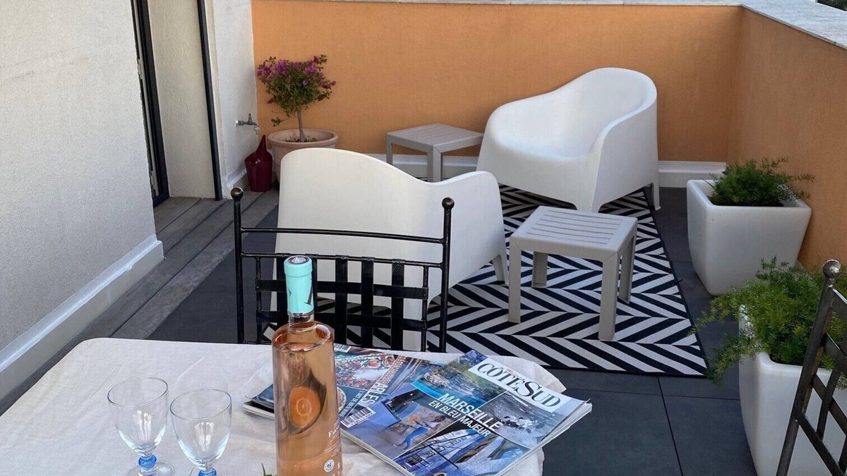 Carry-le-Rouet Apartment | Top of villa for 2: calm and sunny holidays at the seaside