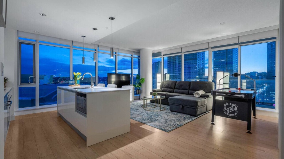 Victoria Park Apartment | Top Rated (2%) Luxury Suite » Free Wine » Parking