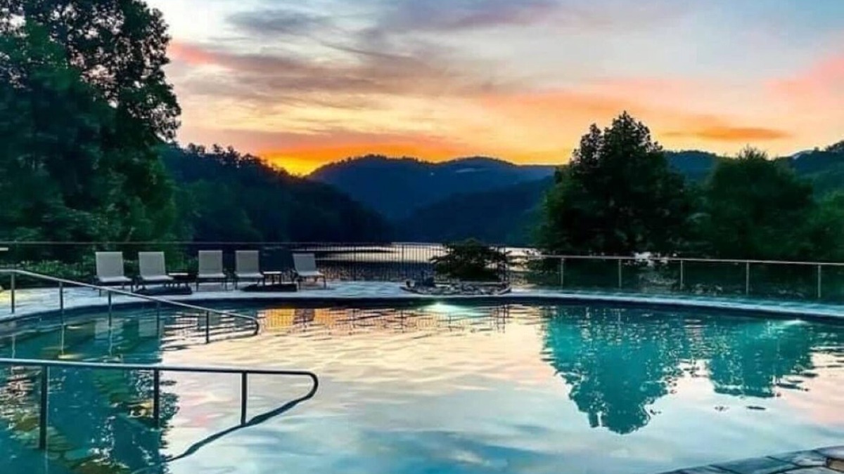 Bear Lake Reserve Condo | TOP RATED Condo at Bear Lake Reserve ♥ Enjoy Amazing Views overlooking the lake!