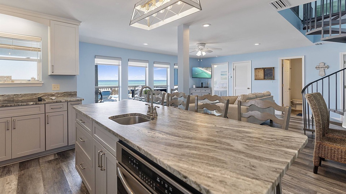 Crescent Beach House | Top Rated Home | 5 Star Reviews | Siloam Waters | 4 Bedroom Gulf-Front