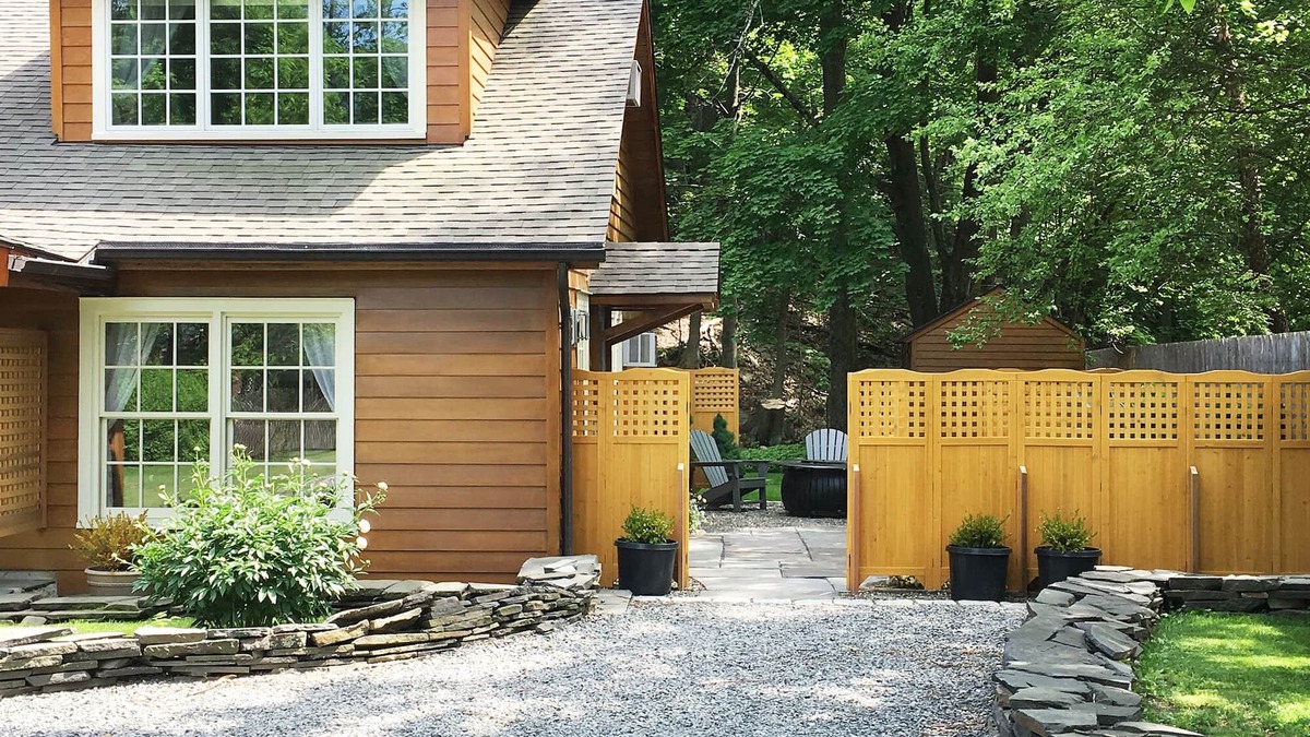 Woodstock Cottage | TOP-RATED! Pristine style+romantic luxury+firepit+walk to town=Brook Cottage Too