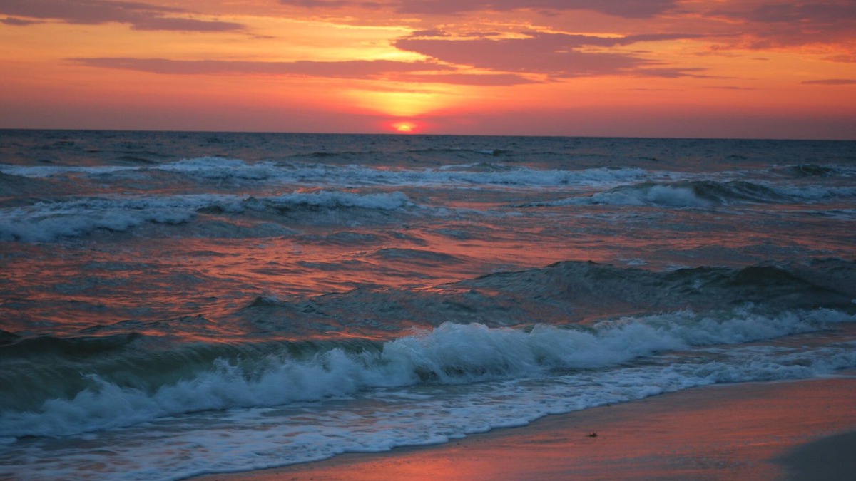 Port St. Joe House | Top-rated townhome! Special End of Summer Rates! 2 min walk to beach!