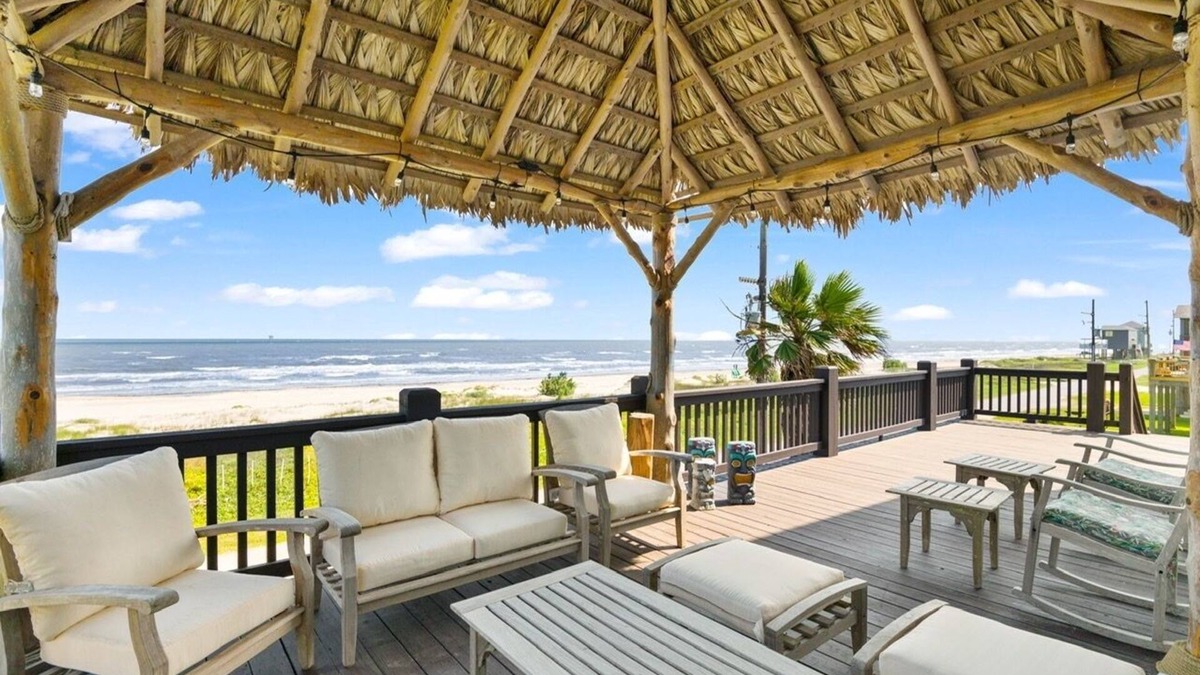 Crystal Beach House | Top Shelf 4 Bedroom Home by RedAwning