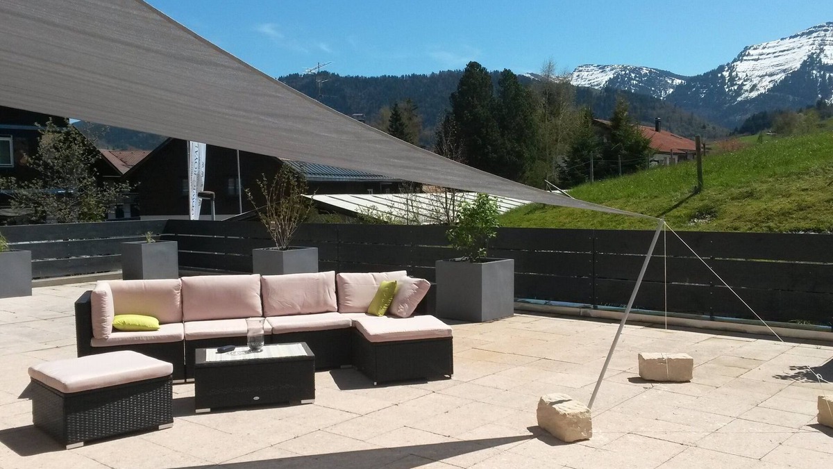 Steibis Apartment | Top Sunspot - 3 room apartment, large sun terrace, Oberstaufen Plus incl.