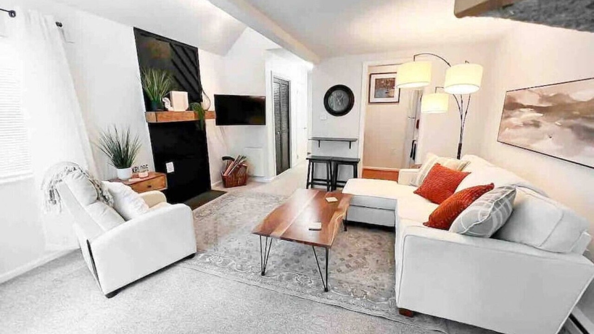 Claysburg Apartment | Top (third) floor loft condo. Full resort access.
