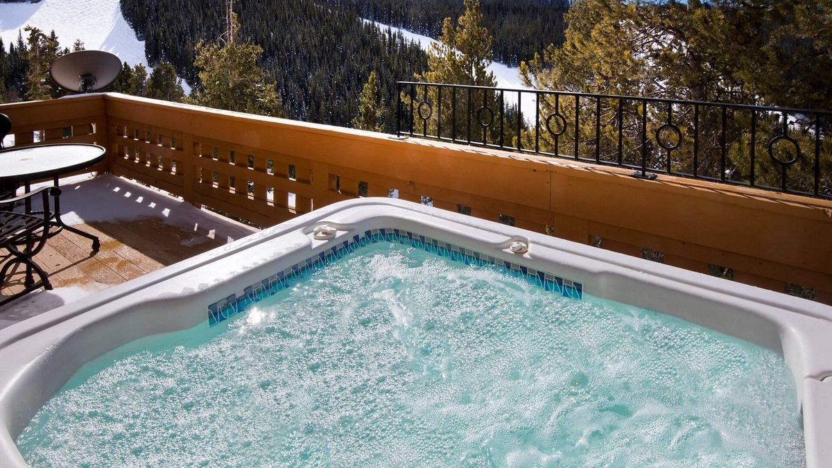 Vail Ski Chalet | Top Vacation Location | Laptop-friendly