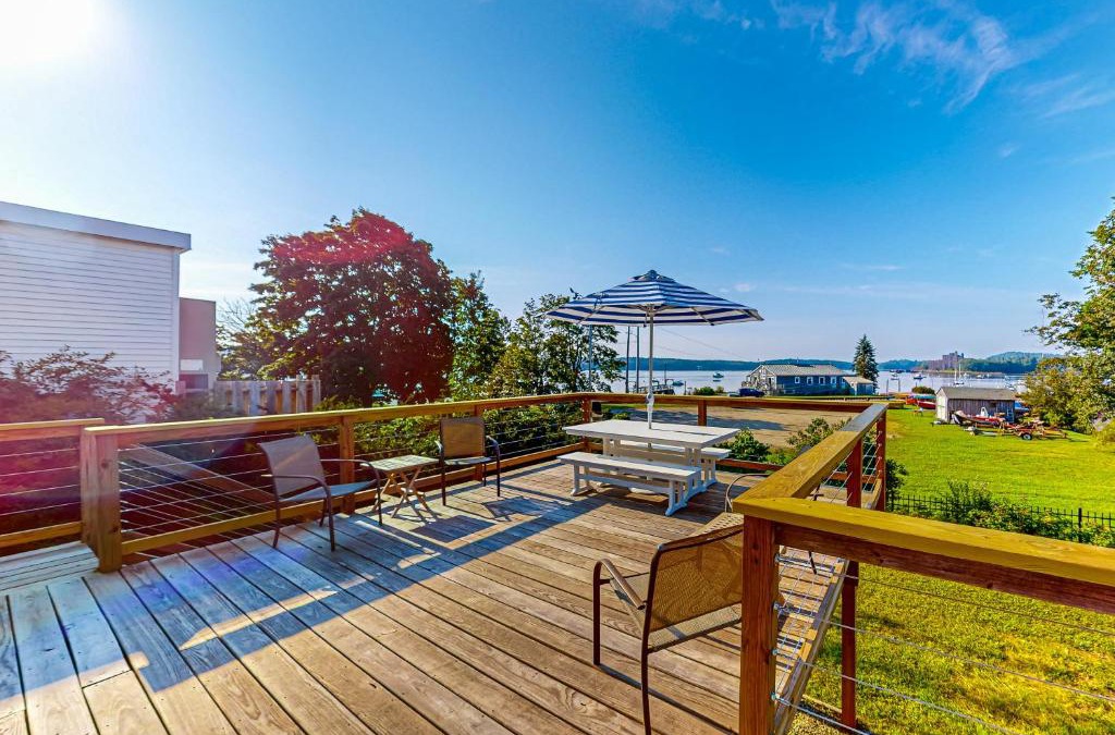 Wiscasset House | Topgallant