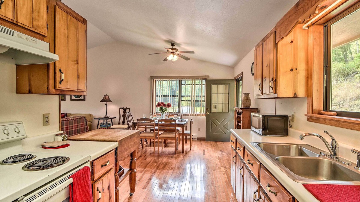 Kyle Cottage | Topton Cottage 9 Mi to Nantahala Natl Forest!