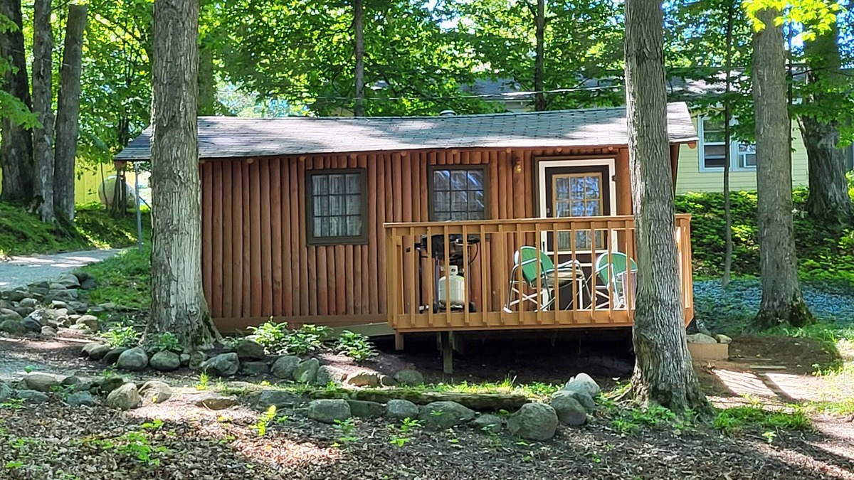 Kewadin Cabin | Torch Lake Cabin Rentals~ Where Cozy Lakefront Cabins meet stunning Torch Lake!