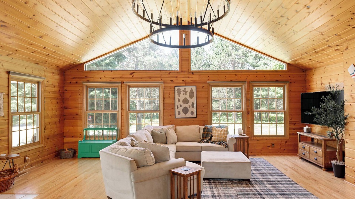 Central Lake House | Torch Lake House Central Lake