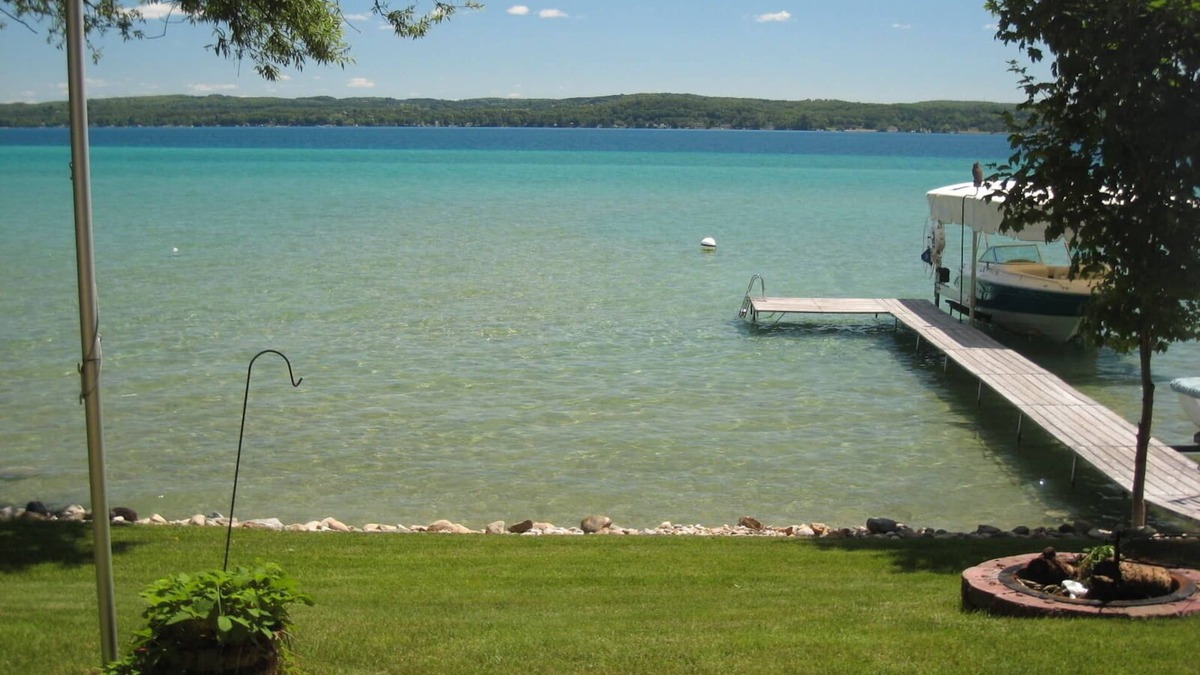 Rapid City Cabin | Torch Lake Lakefront Cottage With Large Boat Lift ~ Includes Kayaks!
