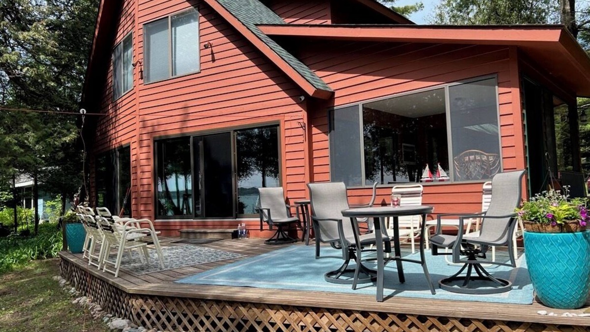 Bellaire Cottage | Torch Lake Waterfront Cottage - Your New Happy Place
