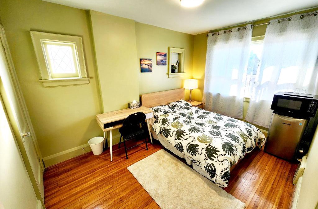 Oakwood Village House | TORONTO Midtown Spot 2