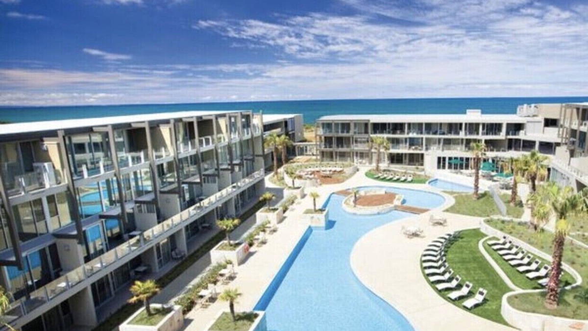 Torquay Apartment | Torquay285 King Studio Beachfront Resort
