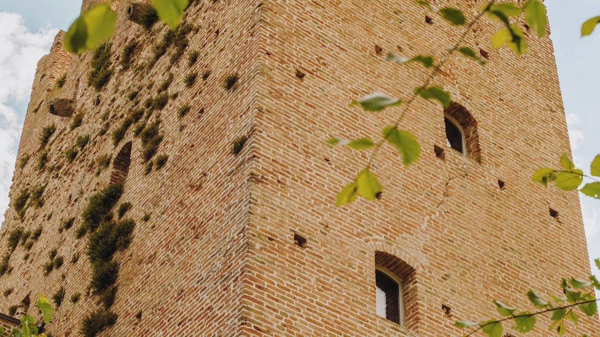 Santarcangelo di Romagna Apartment | Torre dei Battagli sleep in a medieval tower