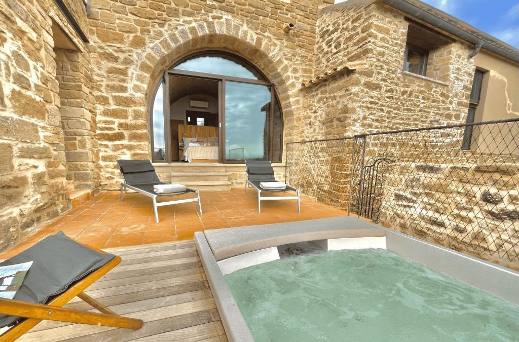 Els Plans de Sio Apartment | Torre Medieval de Queralt & Spa