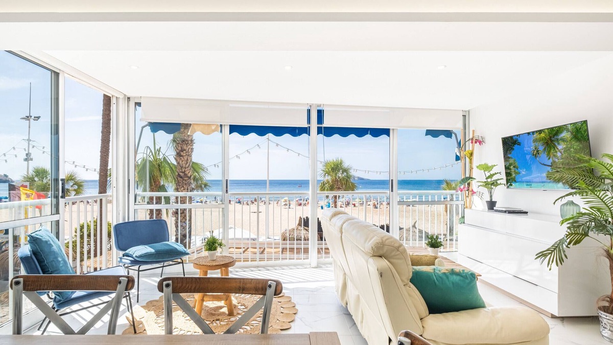 Benidorm Apartment | Torre Yago Deluxe 1-2 Levante Beach