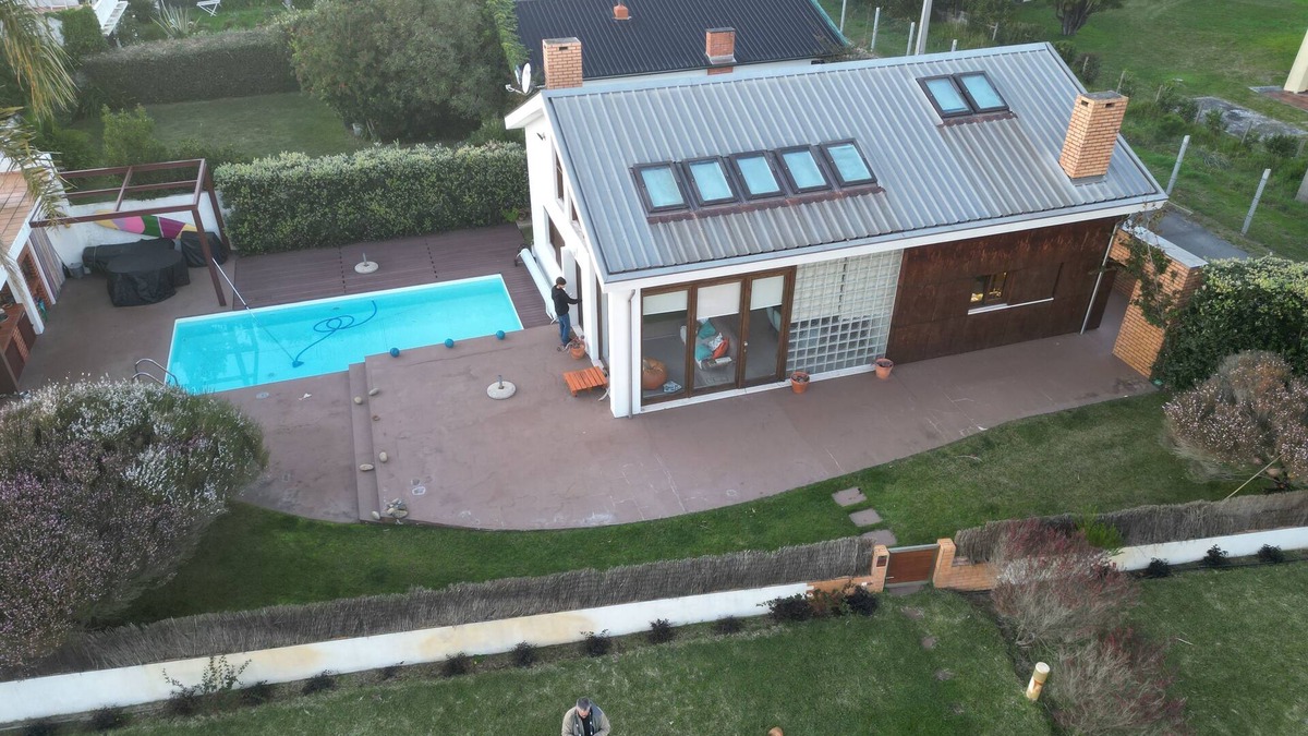 Torreira Villa | Torreira: House with garden and swiming pool