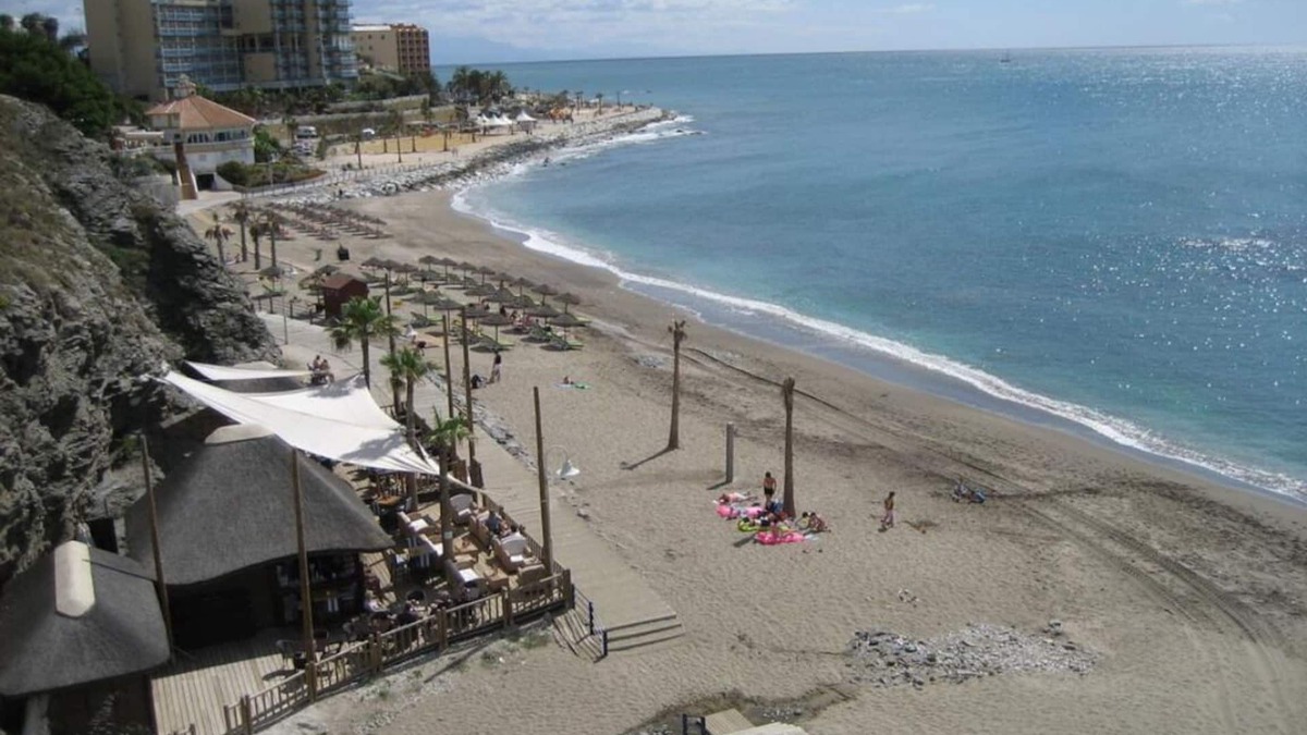 Torrequebrada Apartment | Torreon del Mar BeachFront apartment