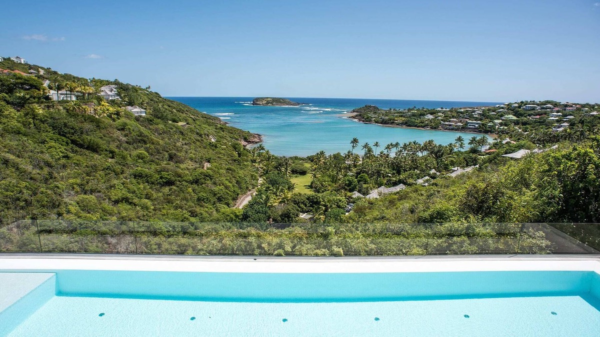 Mont Jean Villa | Tortue in Marigot by Personal Villas - Luxurious Modern Haven