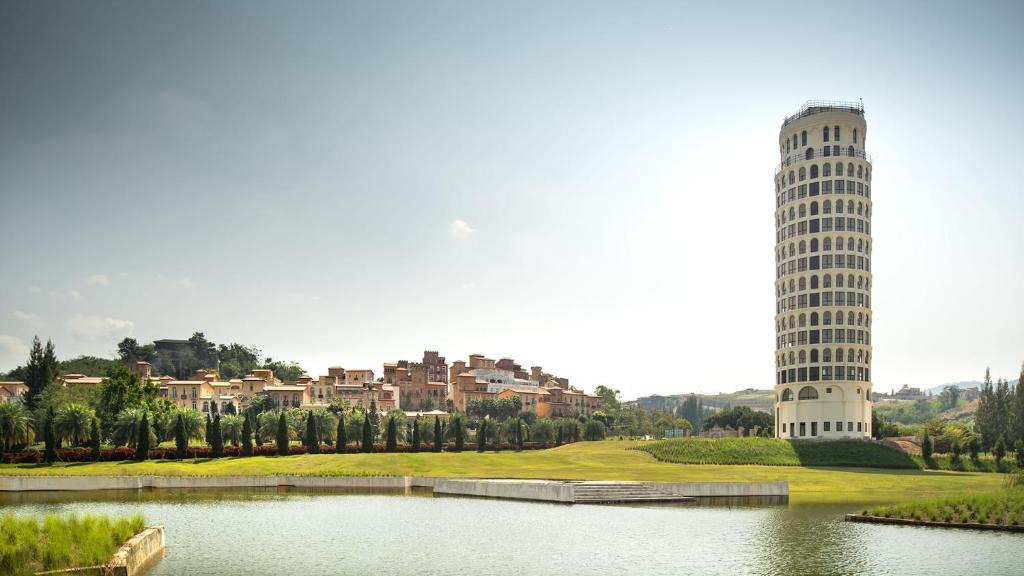 Pong Ta Long Hotel | Toscana Piazza