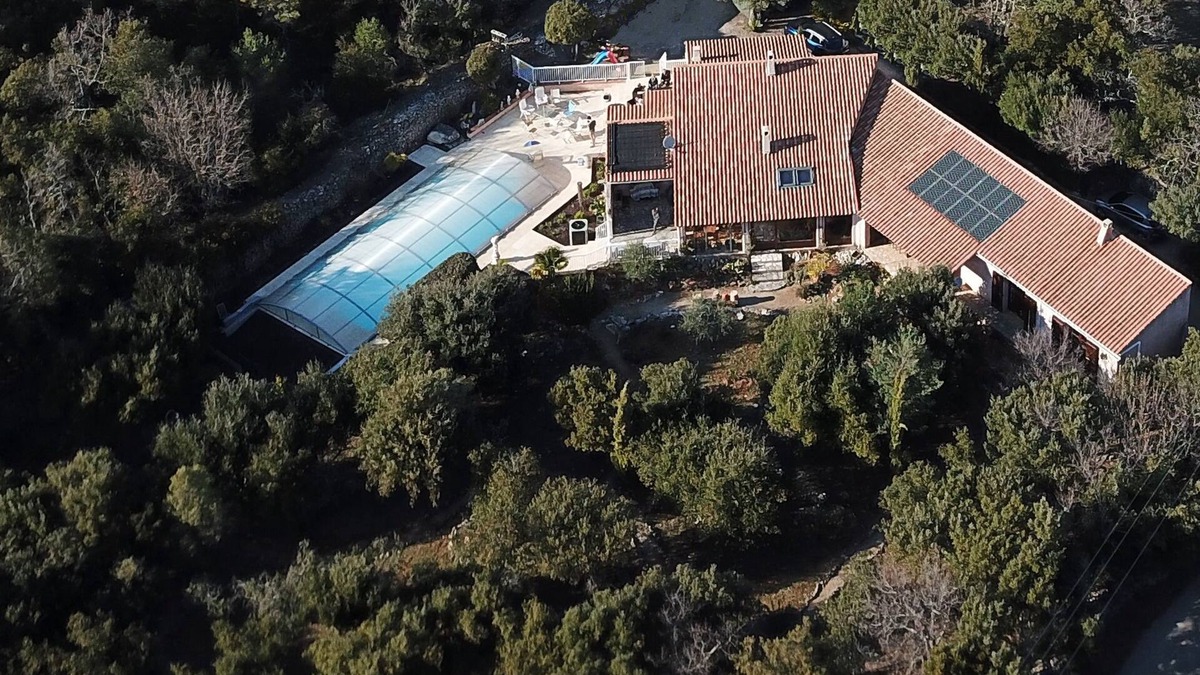 Regusse Villa | Totally private 8 adults plus 2 children luxe villa with heated swimming pool