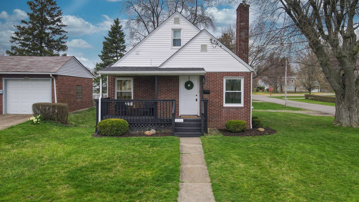 Canton House | Touchdown Bungalow: Charming HOF Village Home