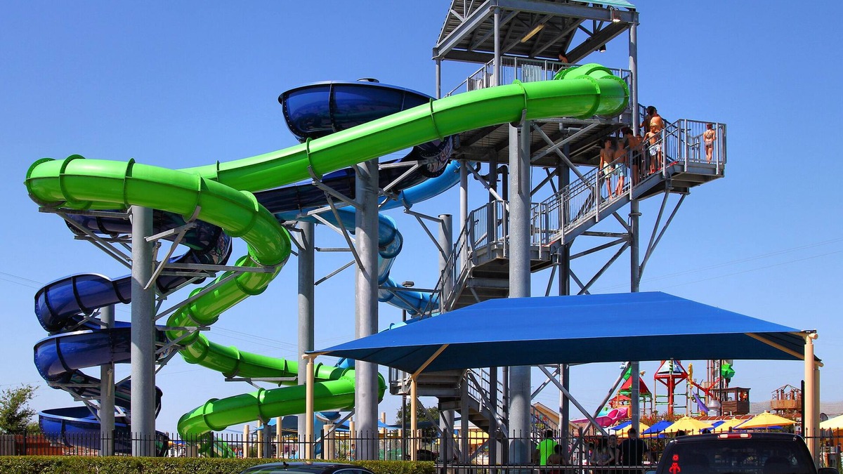 Katy Hotel | Tour Around Katy! Relaxing Unit w/Free Bfast, Visit LaCenterra at Cinco Ranch!