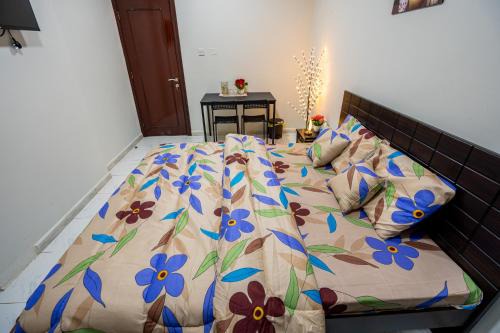 Mussafah House | tourist Peaceful Family Rooms Abu Dhabi ME11APT baith al jannah LLC