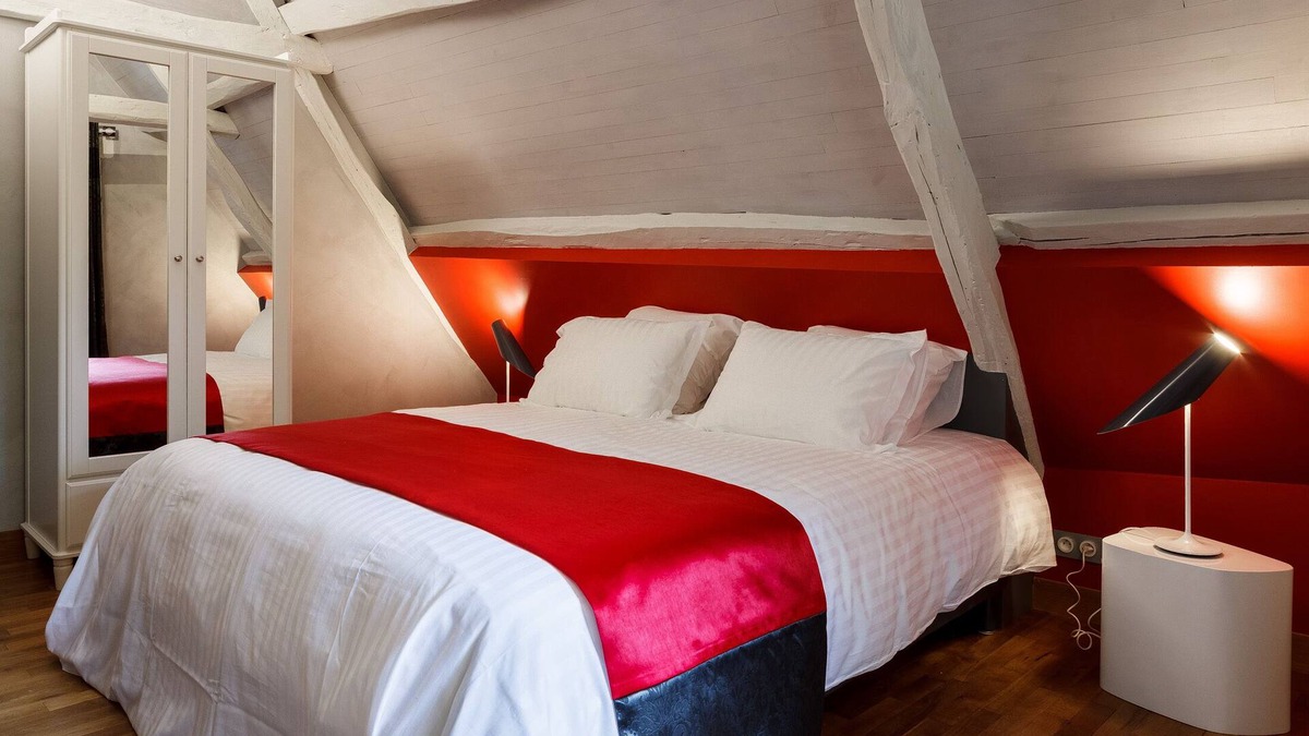 Joue-les-Tours Cottage | TOURS Longére 14 people 10 minutes City Center