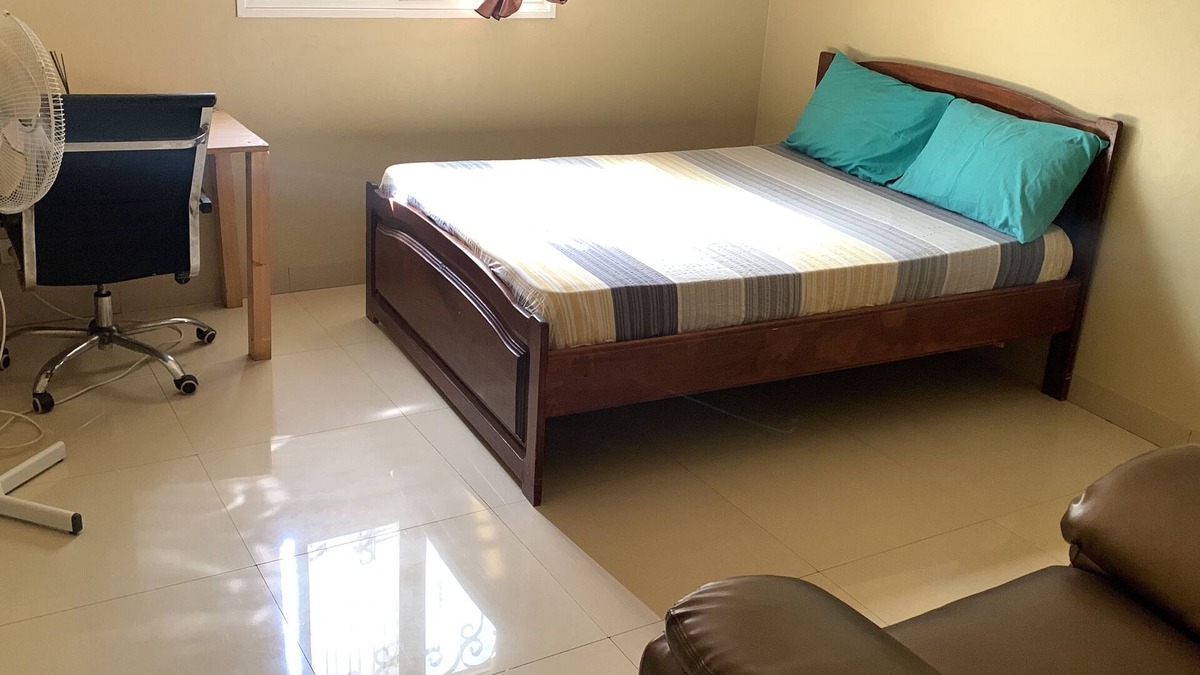 Diamniadio Bed & Breakfast | TOUTAF Diamniadio Chambre AIDB
