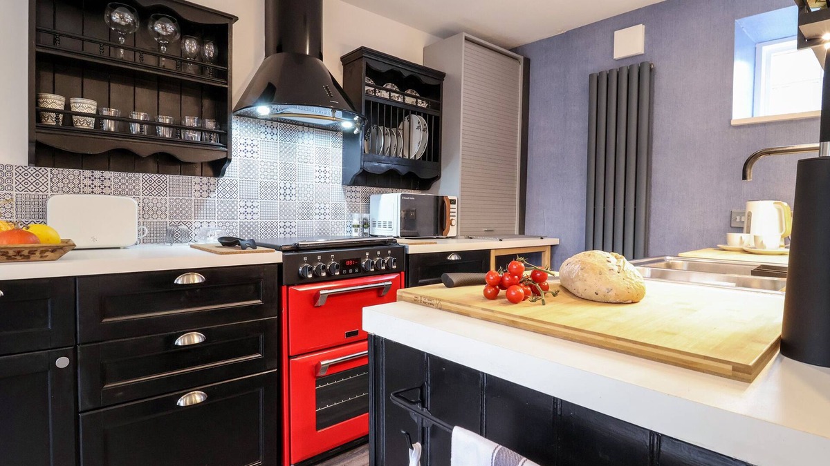 Melton Cottage | TOWER END COTTAGE, pet friendly, with open fire in Melton