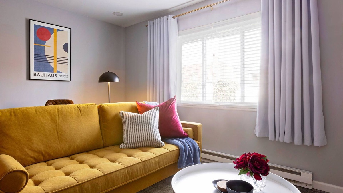 Tower Grove East Apartment | Tower Grove Bauhaus Beauty Near STL Attractions and Hospitals