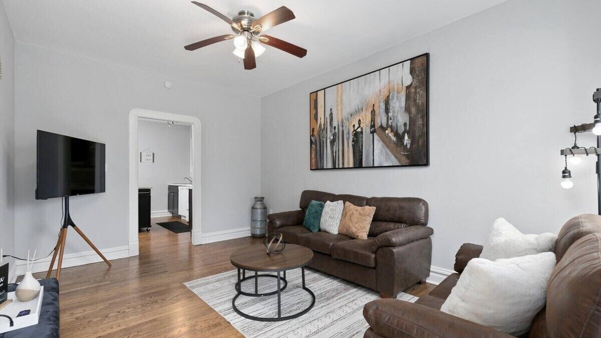 Tower Grove East Apartment | Tower Grove Twins 1BD
