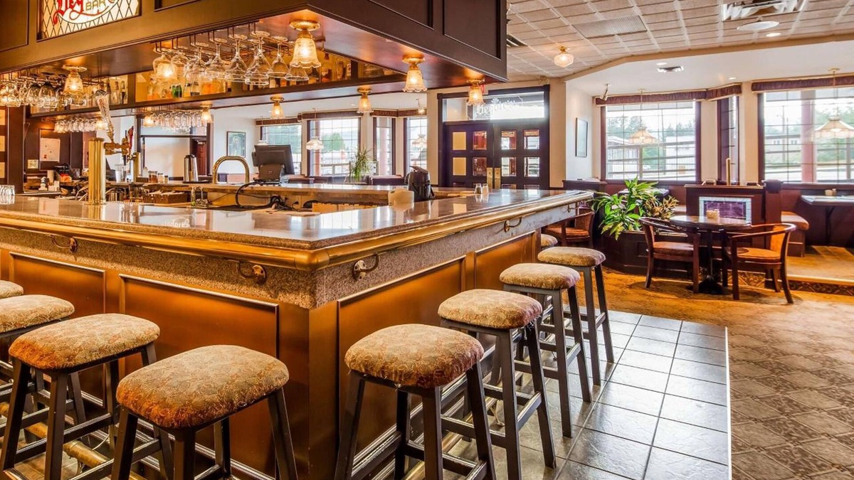 Quesnel Hotel | Tower Inn and Suites